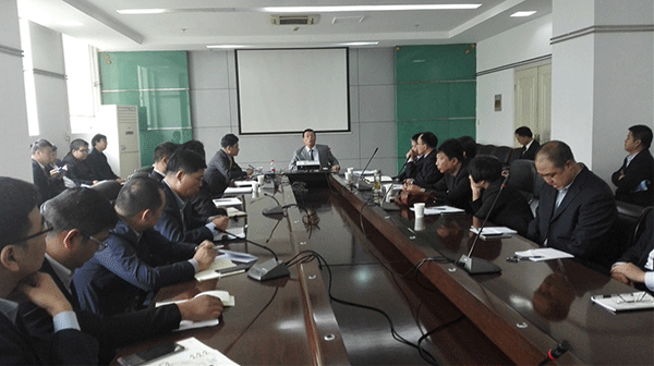 西瑪電機(jī)凝聚力量，統(tǒng)一思想，堅定信念，振奮精神。