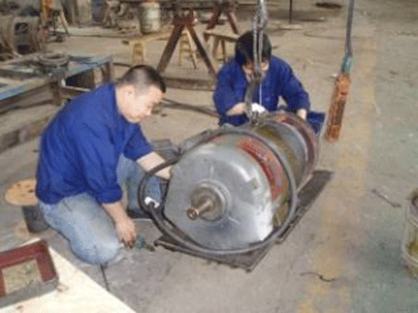 西瑪電機給專業(yè)電機修理工人一些小建議。